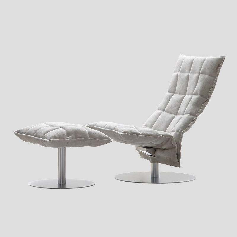 Swivel k chair