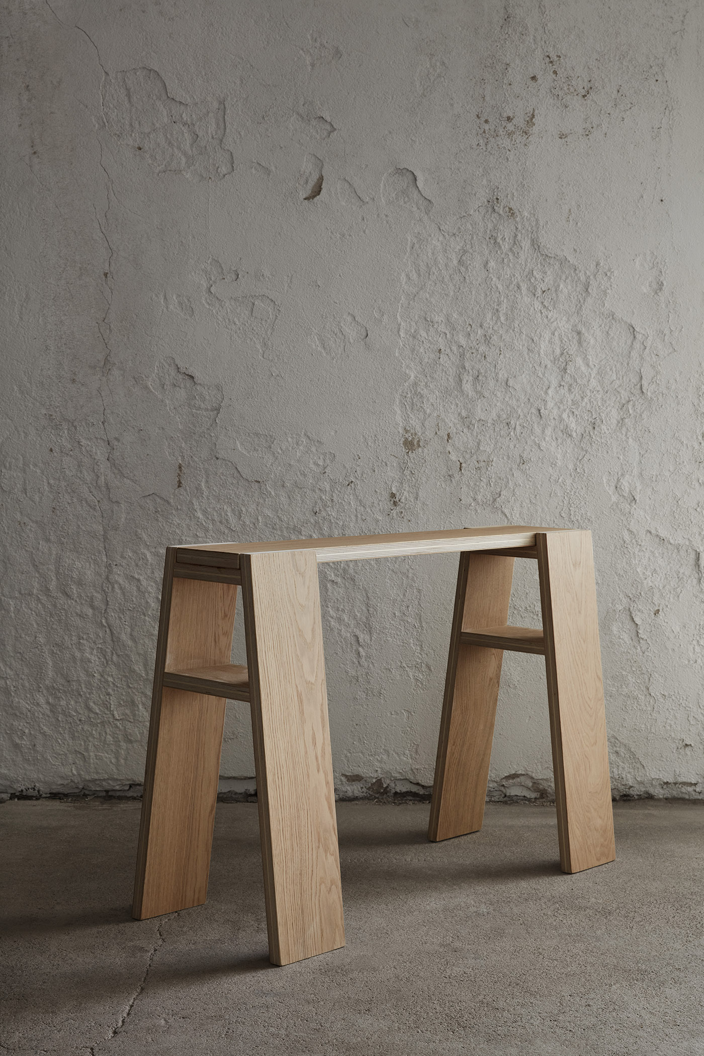 Twise trestle leg